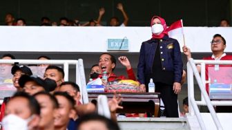Terpopuler Lifestyle: Iriana Jokowi Pakai Jaket Puluhan Juta, Arumi Bachsin Pamer Kerudung Ibu Pejabat