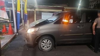 Tabrak Lari di Jatinegara, Pengemudi Mobil Diamuk Massa