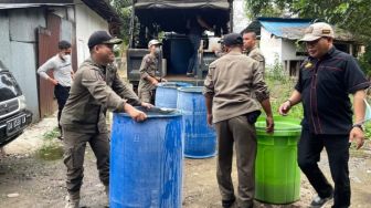 Jelang Nataru, Ratusan Liter Tuak Diamankan Satpol PP Banjarbaru