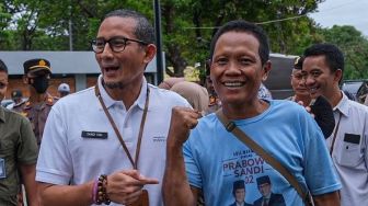 Ketemu Warga Pakai Kaos Prabowo-Sandi, Sandiaga Uno: Wah, Belum Move On!