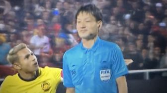 Momen Keputusan Kontroversial Saat Wasit Beri Hadiah Penalti di Laga Vietnam vs Malaysia