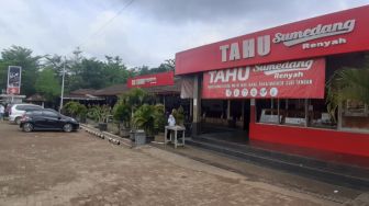 Rumah Makan Tahu Sumedang Renyah, Sahabat Para Pemudik Lintas Sumatera