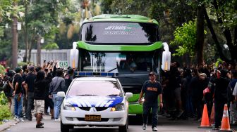 Bus Skuad Thailand Dirusak Suporter Timnas Indonesia, PSSI Minta Maaf