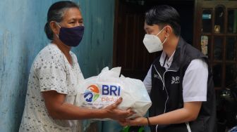 BRI Salurkan Paket Sembako dan Santunan di Regional Office Seluruh Indonesia