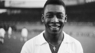 2 Film tentang Perjalanan Hidup Pele, Legenda Sepak Bola yang Tutup Usia