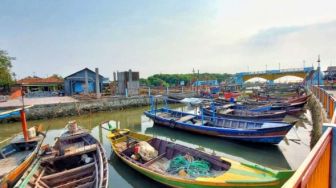 Cuaca Buruk, Puluhan Nelayan di Lebak Beralih Jadi Petani