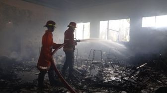Kebakaran di SDN Ukirsari Bojonegara Akibat Colokan Kulkas Korsleting