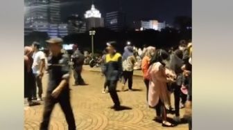 Suasana Area Monas Jelang Pergantian Tahun Baru 2023, Ada Atraksi Air Mancur Menari