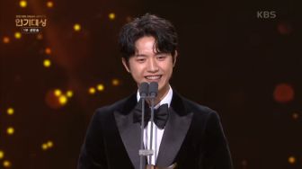 Kaget Dapat Penghargaan, Aksi Pidato Yang Byung Yeol Bikin Penonton Ngakak