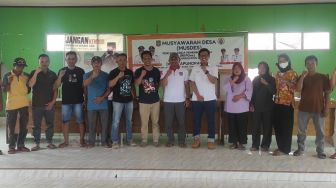 Antam Bantu Karamba Jaring untuk Nelayan Desa Tapunopaka