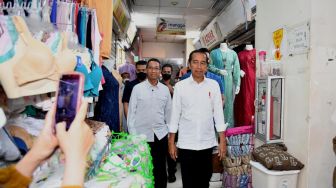 Jokowi ke Pasar Tanpa Masker, Bagaimana Aturan Wajib Masker Usai PPKM Dicabut?