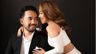 Tampak Pangling, Ini Sederet Foto Prewedding Kiky Saputri dengan Sang Kekasih