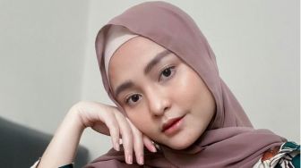 5 Potret Indah Ningtyas, Istri Komika Rigen yang Dituduh "Open BO"