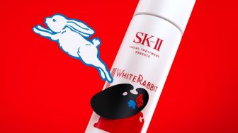 Gemas Banget, Intip Kolaborasi Apik SK-II x White Rabbit