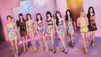 Jelang Comeback, TWICE akan Rilis Lagu Bahasa Inggris 'MOONLIGHT SUNRISE'