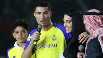 Ronaldo Dinilai Berzina di Arab Saudi karena Kumpul Kebo, Ustadz Yusuf Mansur Dicolek: Gimana Dong?