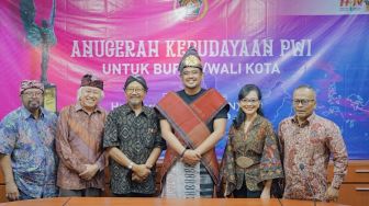 Bobby Nasution Raih Anugerah Kebudayaan 2023, Program Wajib Pakaian Adat Geliatkan UMKM di Medan