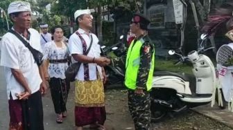 Banser Bantu Pengamanan Hari Raya Galungan Umat Hindu di Bali