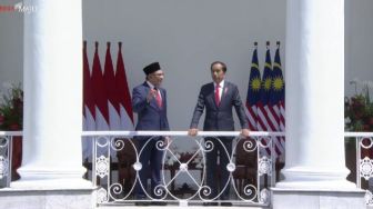 Puji Pengalaman Jokowi, PM Malaysia Anwar Ibrahim: Walaupun Saya Lebih Tua, Tapi Saya Sangat Hargai