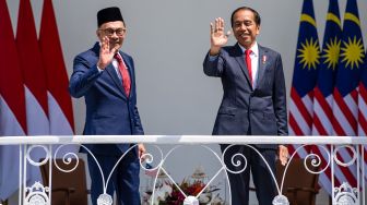 Momen Presiden Jokowi Terima Kunjungan PM Malaysia di Istana Bogor