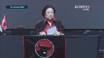 Sembari Menangis, Megawati Kenang Momen Pertama Ajak FX Rudy Gabung PDIP: Preman yang Jadi Wali Kota Solo
