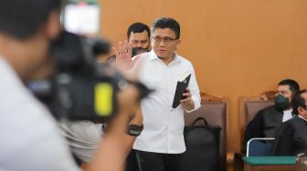 Terdakwa kasus pembunuhan Brigadir Yosua Hutabarat, Ferdy Sambo hadir untuk mengikuti sidang lanjutan di Pengadilan Negeri Jakarta Selatan, Selasa (10/1/2023). [Suara.com/Alfian Winanto]