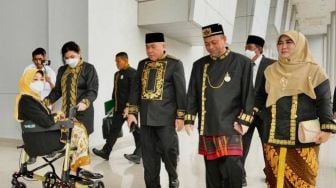 Andi Harun Absen, Tapi Nurbaiti Hadir