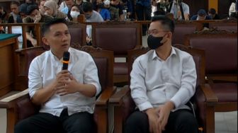 Giliran Irfan Widyanto Dan Chuck Putranto Hadapi Sidang Vonis Obstruction of Justice Hari Ini