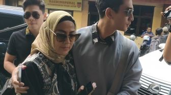 Venna Mengaku Alami KDRT dan Tak Dinafkahi Selama 3 Bulan Terakhir Oleh Ferry Irawan