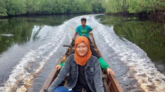 Mengenal Resti, Mantri BRI Tangguh yang Melayani Masyarakat Sungai Guntung