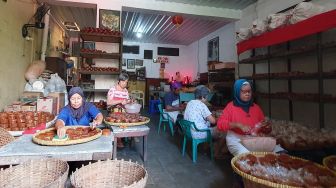 Sambut Perayaan Imlek, Kue Keranjang di Kota Yogyakarta Mulai Diproduksi