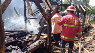 Korsleting Listrik, Ponpes di Serang Hangus Terbakar