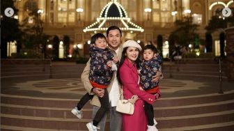 Suami Sandra Dewi Beri Izin Jika Anak Mau Menikah di Disneyland, Warganet Halu: Nanti Kita Besanan Ya Ci!