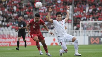 Selain Memukul Theerathon, Que Ngoc Hai Juga Pernah Menyikut Pemain Timnas Indonesia