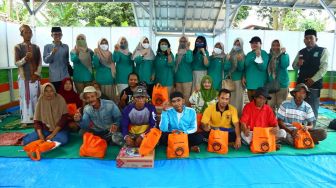 Peduli Cianjur, DWP Kemnaker Salurkan Bantuan Sosial untuk Bangun Hunian Darurat