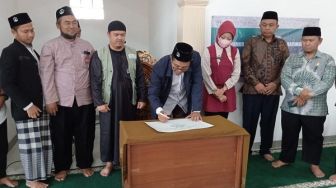 Tenaga Ahli Bupati Bandung Barat Resmikan Masjid Jami At-Taqwa