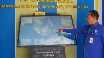 Gempa Bumi M 6,1 di Guncang Gorontalo Tidak Berpotensi Tsunami, Warga Panik Keluar Gedung