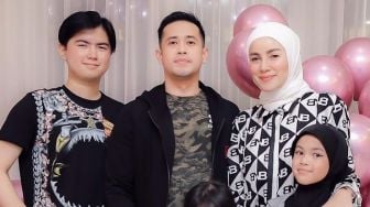 Dikira Istri Baru Aufar Hutapea, Kecantikan Mantan Mertua Olla Ramlan Bikin Takjub!