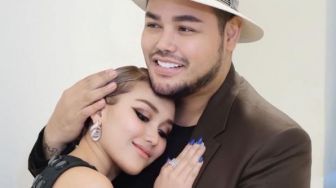 Ngakak Lihat Video Jadul Ivan Gunawan, Reaksi Ayu Ting Ting Disorot: Cuma Dia yang Berani Ulti Langsung