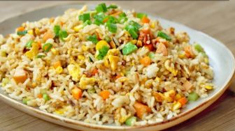 Resep Nasi Goreng Hong Kong ala Restoran, Sarapan Enak Kaya Nutrisi