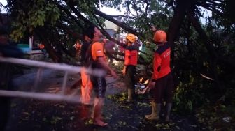 Puting Beliung Porak-porandakan Sukoharjo, Kakek Pulang dari Sawah Tewas Tertimpa Pohon