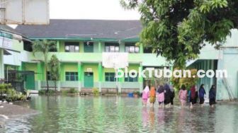 Hujan Deras Melanda Sebagian Wilayah Tuban Sebabkan Banjir Bandang