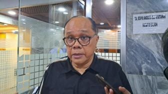 Ketua KPU Kena Sanksi Pemecatan, DPR Siapkan Komisioner Baru