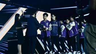 Anggota Echo Team Juara M4 Persembahkan Cincin Emas Kemenangan untuk Ayah Tercinta