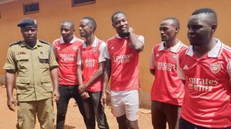 Viral Fans Arsenal Ditangkap Polisi Uganda, Hasil Introgasi Bikin Geleng-geleng Kepala