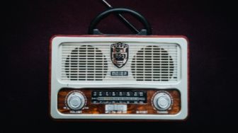 Debat Royalti Musik: Kafe Putar Radio Wajib Bayar Royalti? Ini Aturannya
