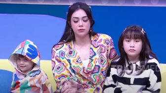 5 Bulan Tak Bertemu, Anak Celine Evangelista Mengaku Kangen dengan Ayahnya