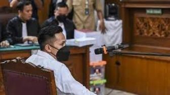 Bharada E Dapat Dukungan dari Teman Seangkatan di Brimob
