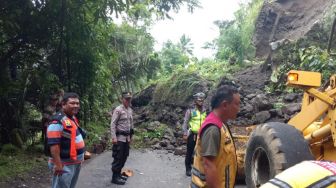 Tanggari Longsor, Akses Jalan Minut – Tondano Terputus Sementara