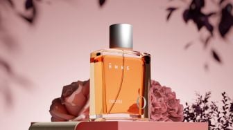 Rekomendasi Parfum HMNS Aroma Segar, Bisa 'Rasakan Langsung' Lewat Outletnya!
